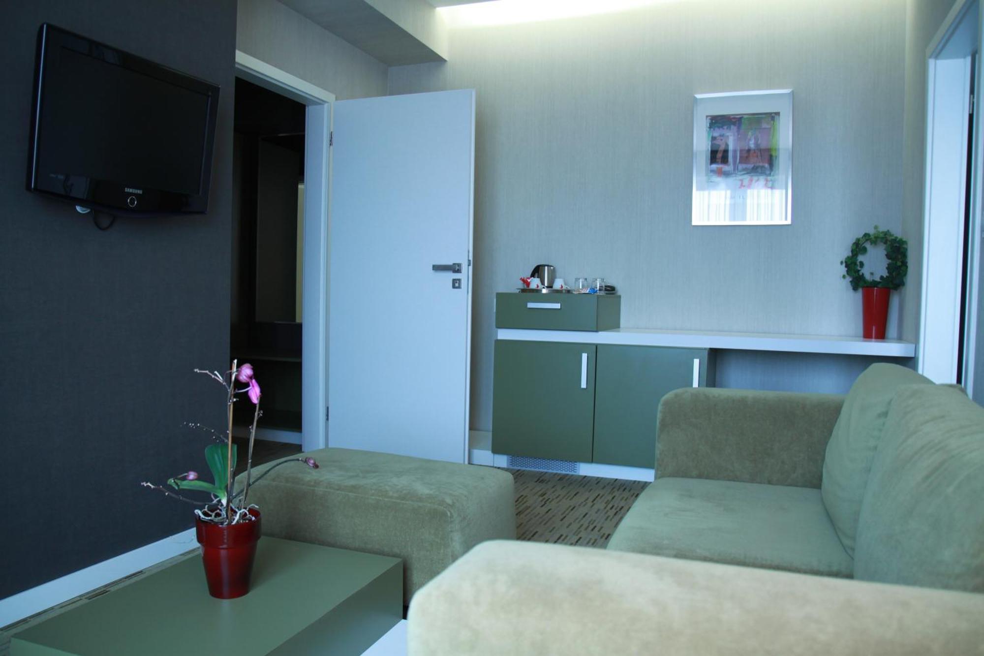 Hotel Empire Trnava Chambre photo