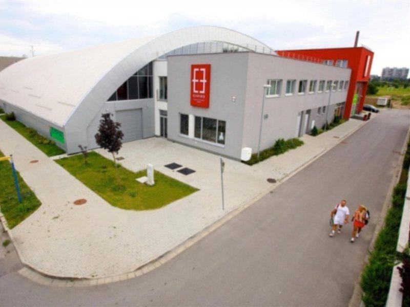 Hotel Empire Trnava Extérieur photo