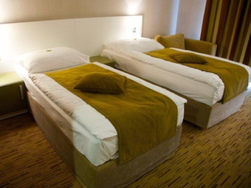 Hotel Empire Trnava Extérieur photo