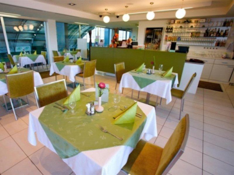 Hotel Empire Trnava Extérieur photo