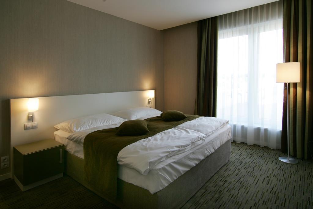 Hotel Empire Trnava Extérieur photo