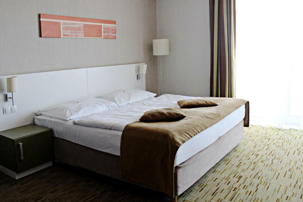 Hotel Empire Trnava Extérieur photo